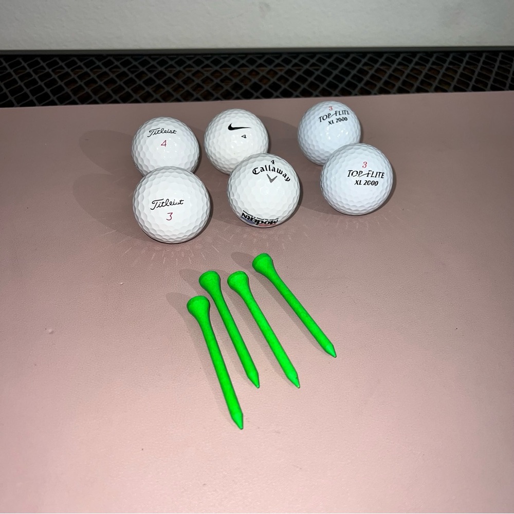 Golf Balls 7 Mixed 4 Tee 2 Titleist 1 Nike 2 Callaway‎ (1 Not Pic) 2 Top Elite